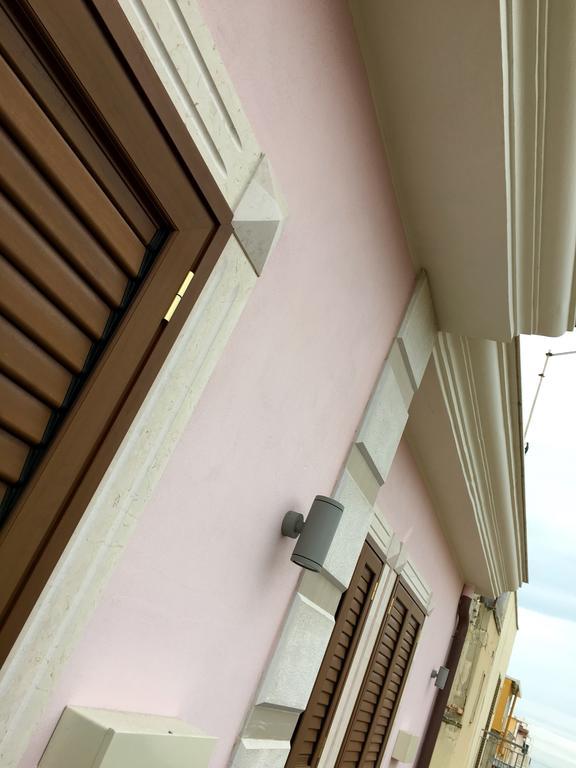Palazzo Eliss Panzió Margherita Di Savoia Szoba fotó
