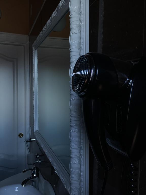Palazzo Eliss Panzió Margherita Di Savoia Szoba fotó